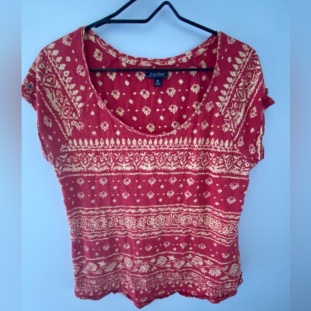 Lucky Brand Red and Cream Short Sleeve Tee